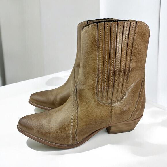 Free People Shoes - Free People New Frontier Boot Chelsea Distressed Tan Boots Women's 38.5 US 8.5